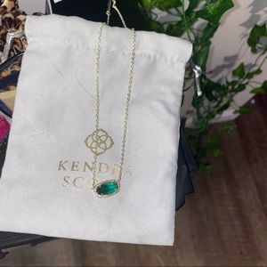Kendra Scott necklace